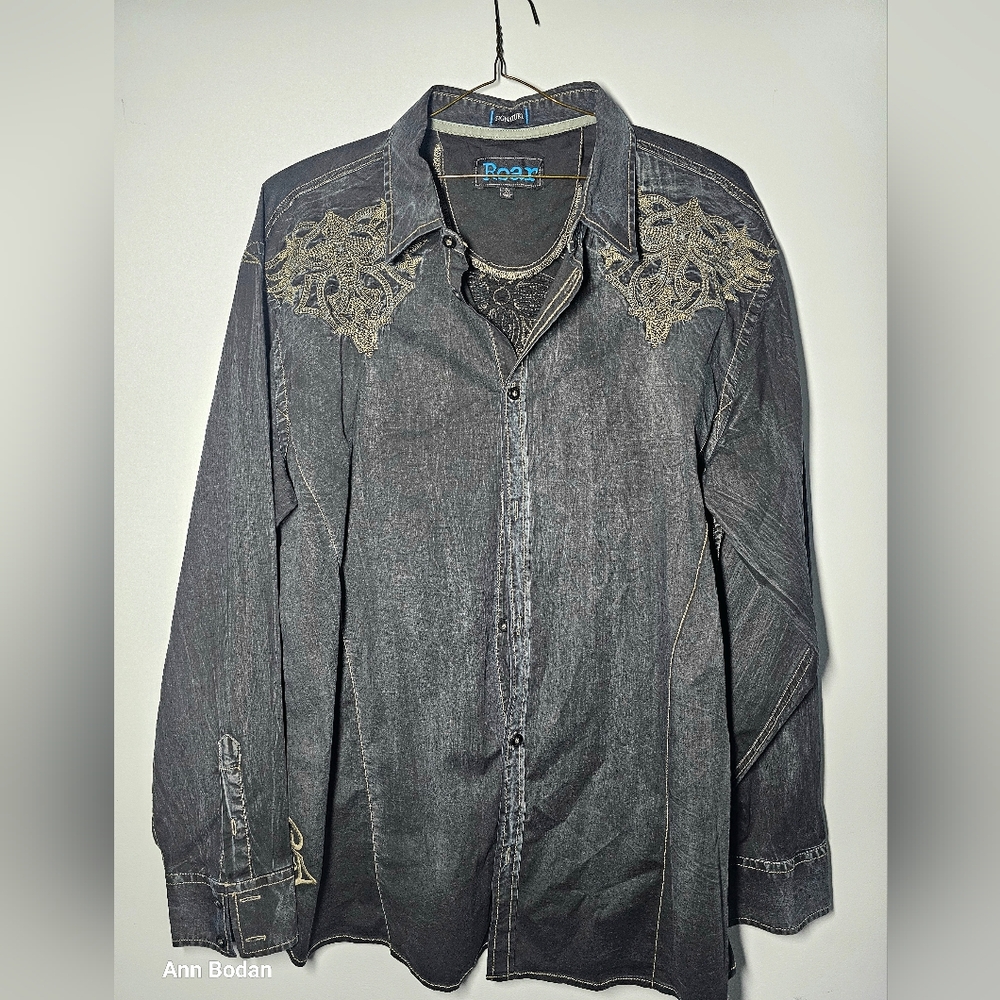 Roar Signature Shirt